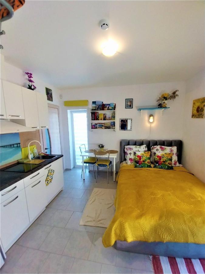 Geltoni Apartamentai Palanga Ngoại thất bức ảnh